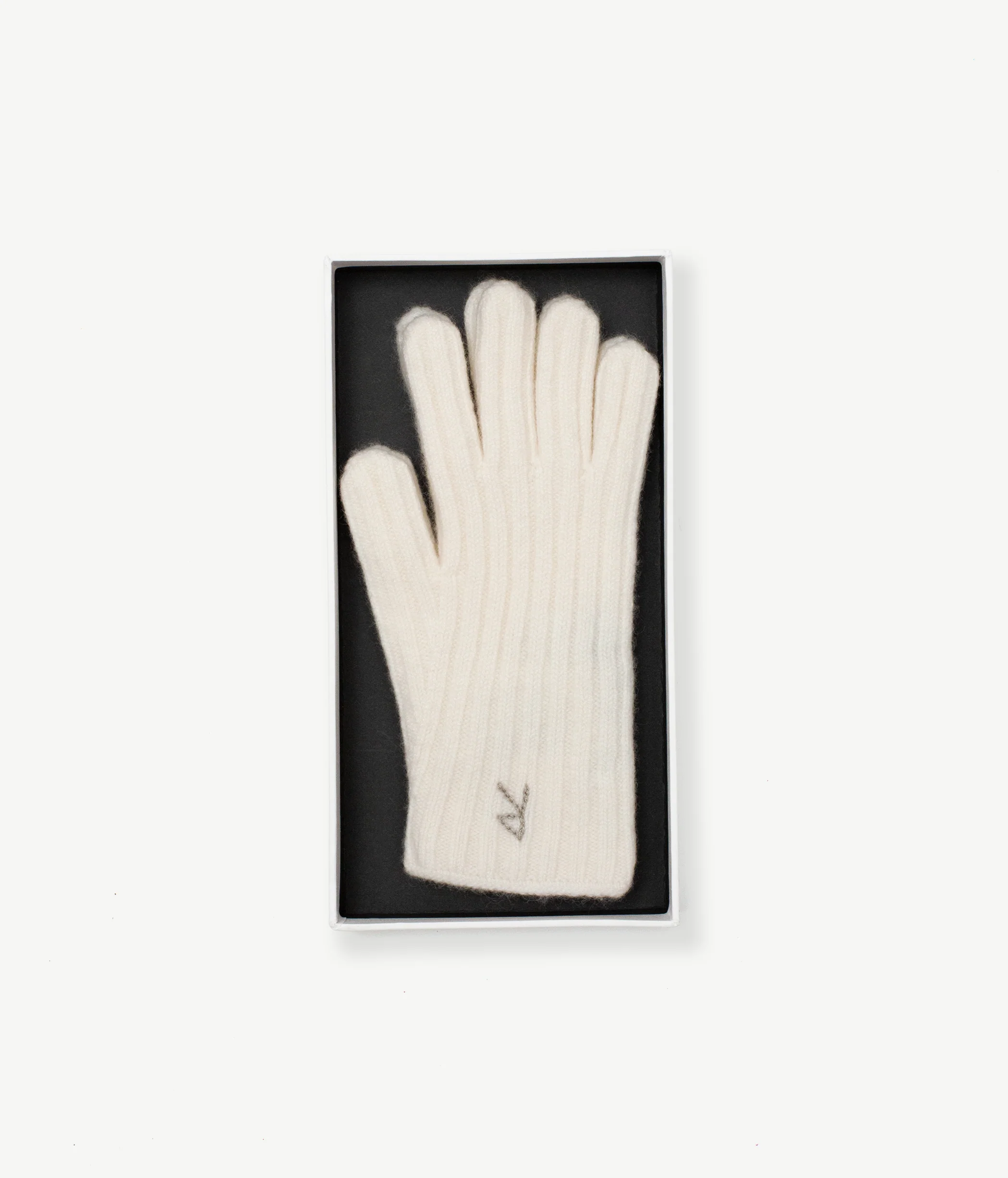 Cashmere Gloves - Image 3